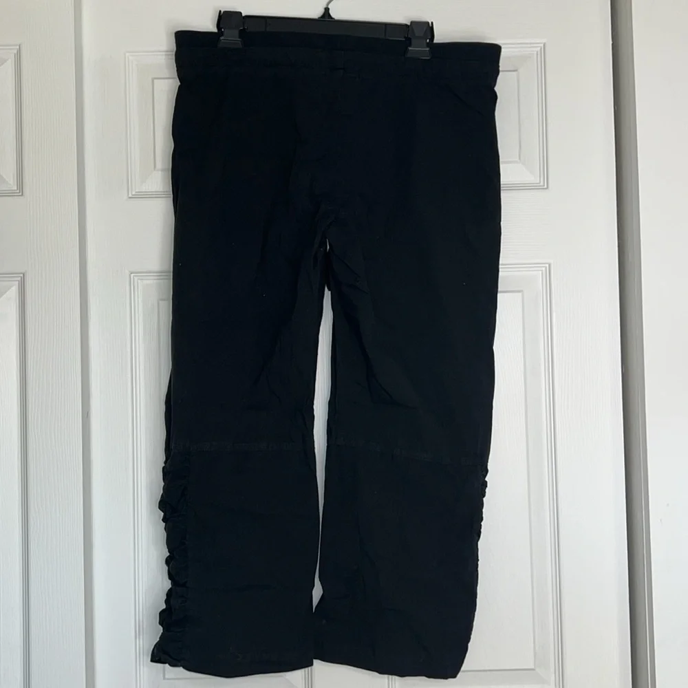 Wearables by XCVI Women’s Casual Cargo Pants - Picture 4 of 6